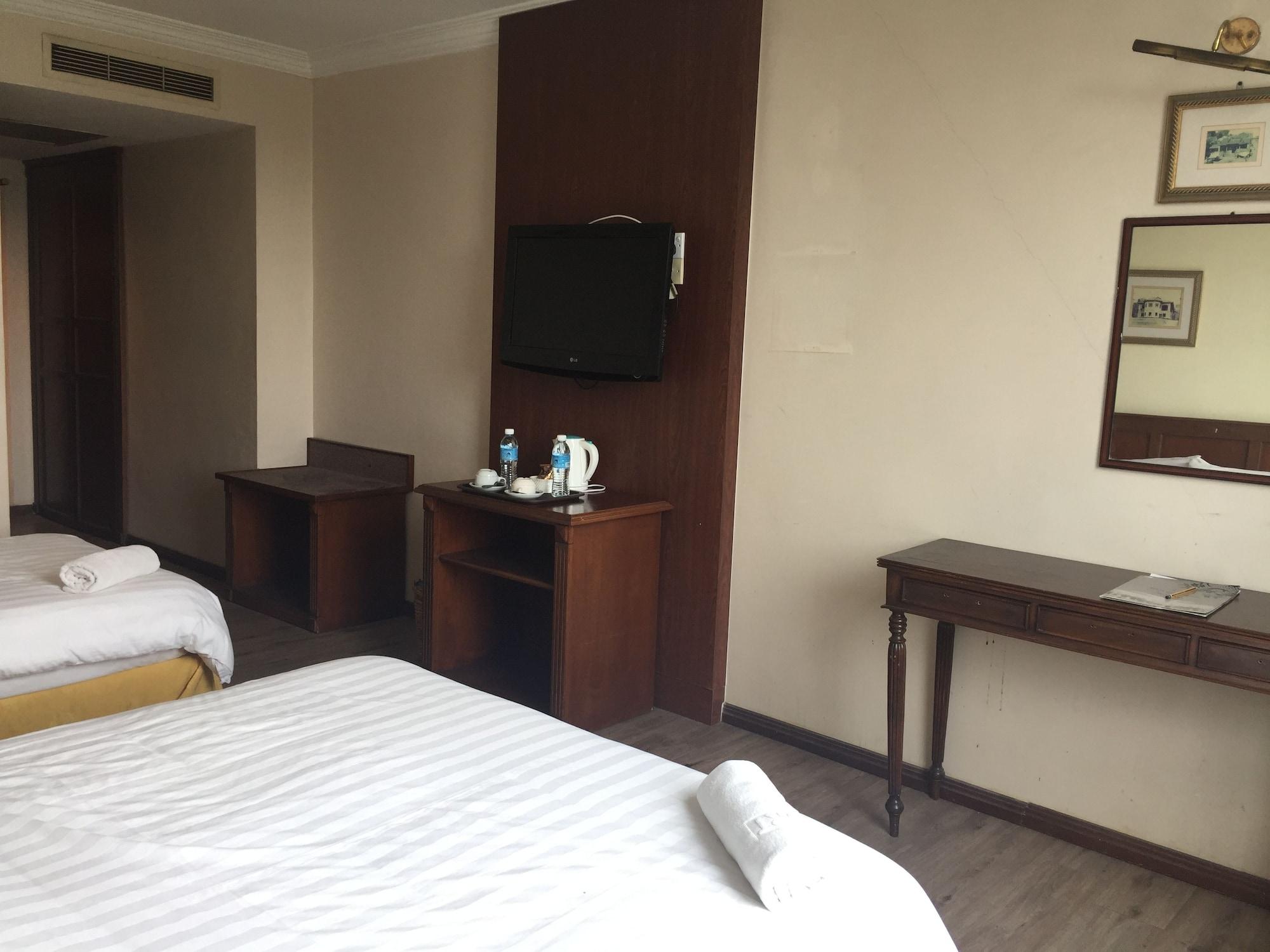 Regal Court Hotel Kuching Dış mekan fotoğraf