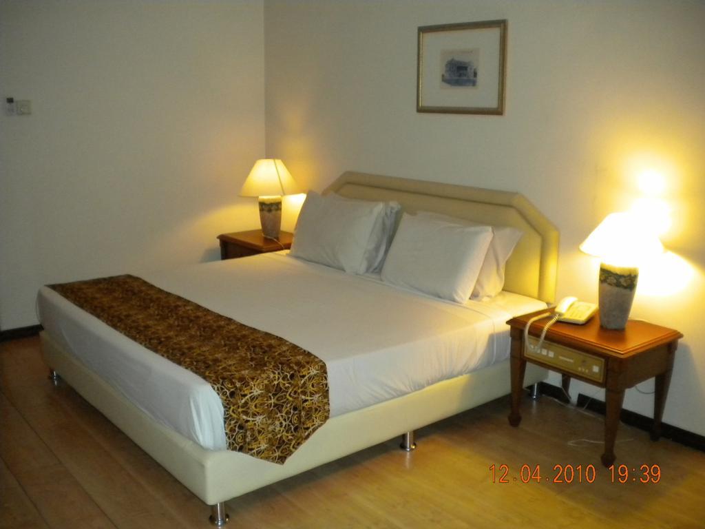 Regal Court Hotel Kuching Oda fotoğraf